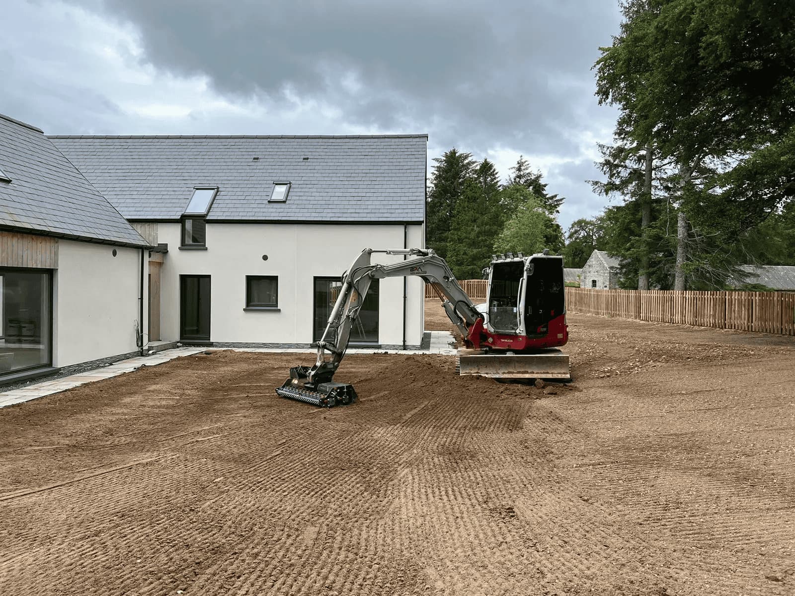 Distribuidor máquinas de construcción G-Rake en Galicia