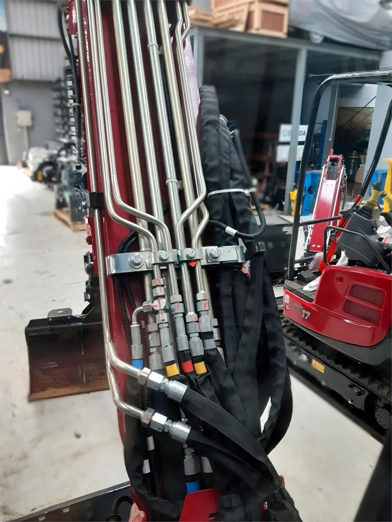 Foto 4 Miniexcavadora YANMAR VIO57-6B seminueva – 90 h | Entrega inmediata